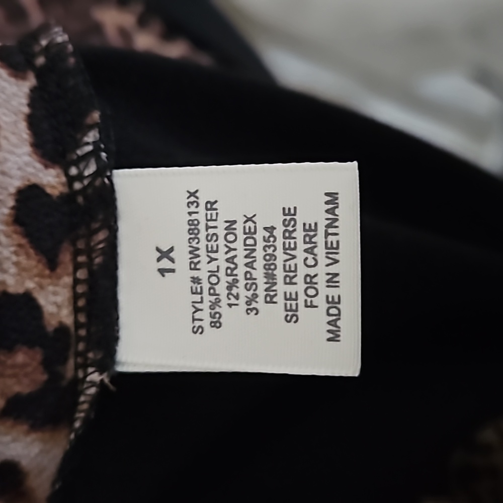 Leopard Top - Picture 4 of 5